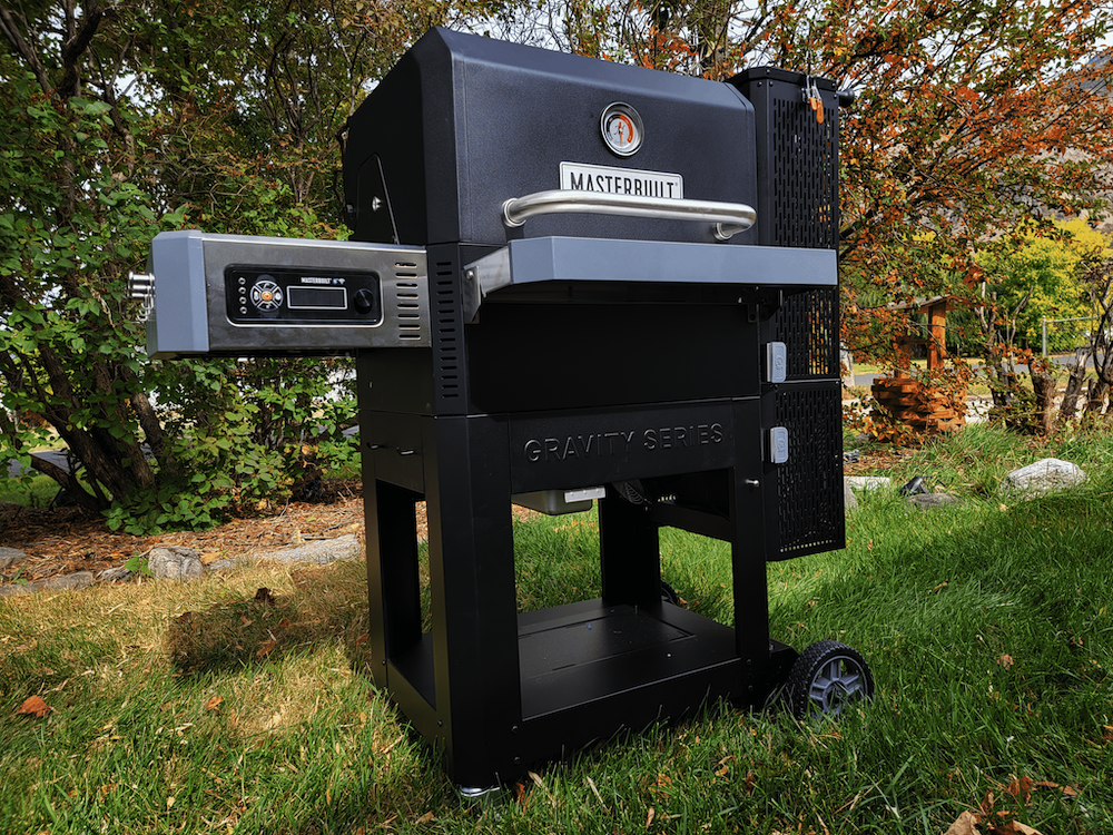 front picture of masterbuilt gravity grill
