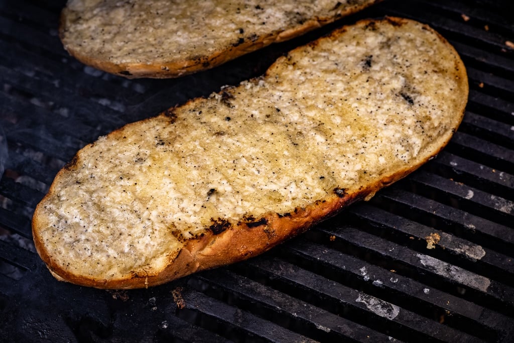 Garlic butter bread on the grill.
