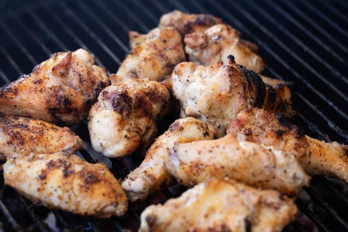 Chicken wings on the grill.